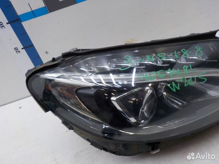Фара правая Mercedes-Benz C-Class