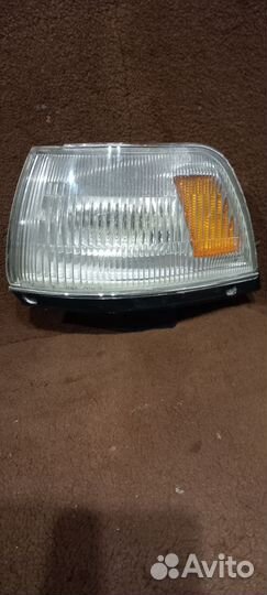 Габарит левый Toyota Camry Sv-25