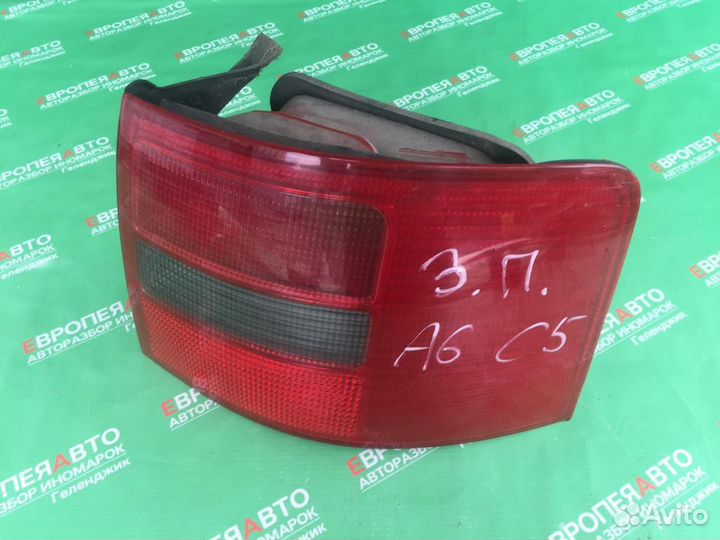 Фара задняя правая Audi A6C5 2000-2005