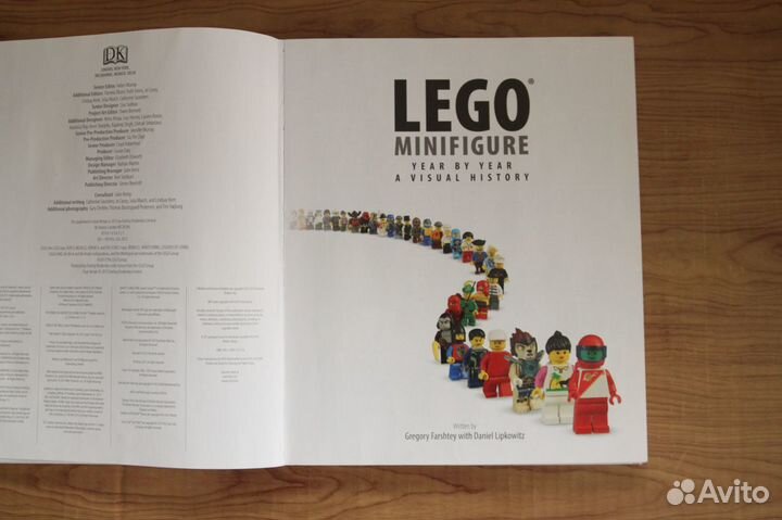 Энциклопедии минифигурок Lego