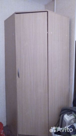 Шкаф угловой