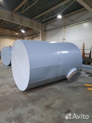 Емкость 10 кубов под воду и гсм Резервуар Цистерна