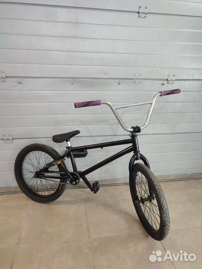 Трюковой велосипед BMX
