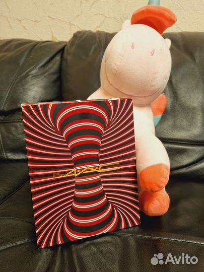 Коробка MAC косметика