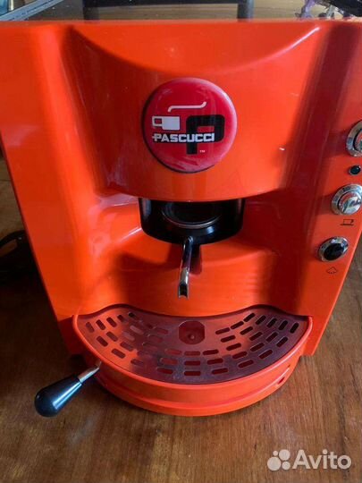 Pascussi кофемашина (на мягких кофейных капсулах)
