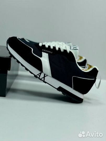 Кроссовки Armani комфортные