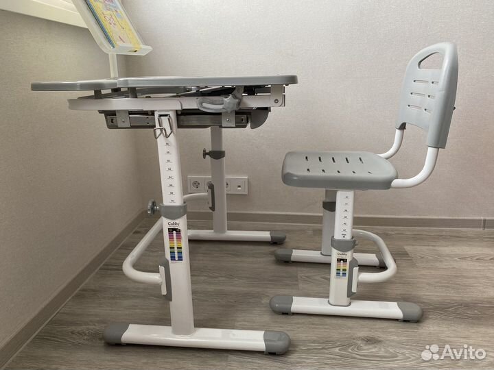 Письменный стол для школьника бу