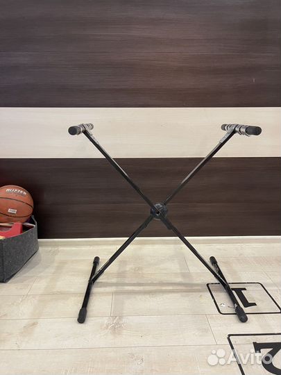 Подставка для синтезатора