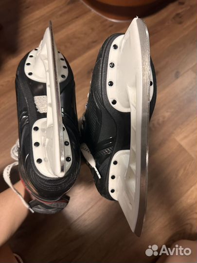 Коньки Bauer vapor x300