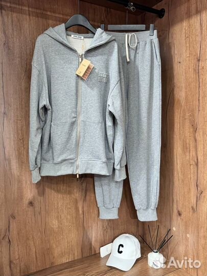 Спортивный костюм Miu Miu