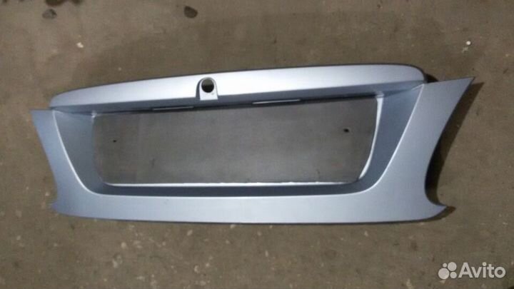 Ниссан альмера N 16 накладка крышки багажника