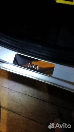 Накладки на пороги Kia Rio 2 Киа Рио 2