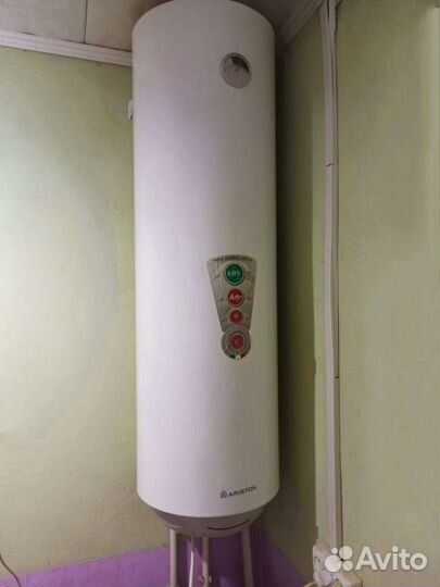 Водонагреватель ariston