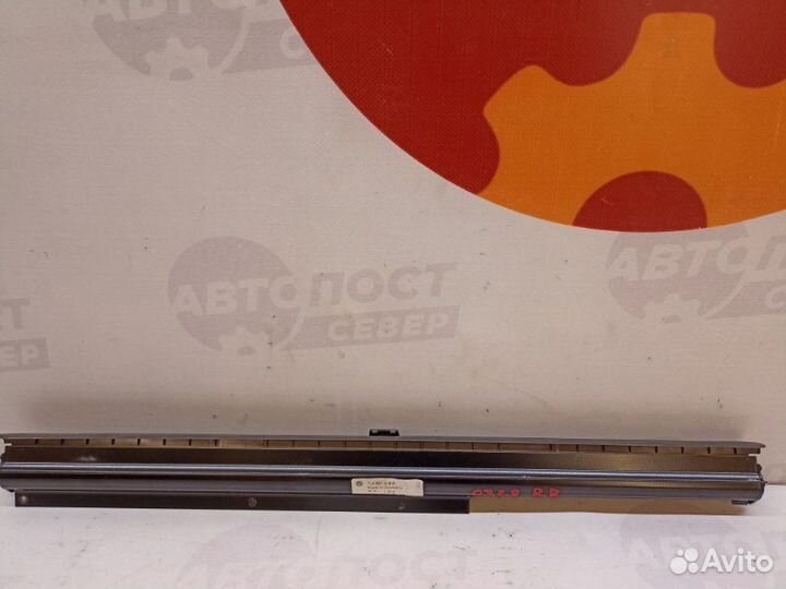 Шторка окна задняя правая Volkswagen Touareg 7L