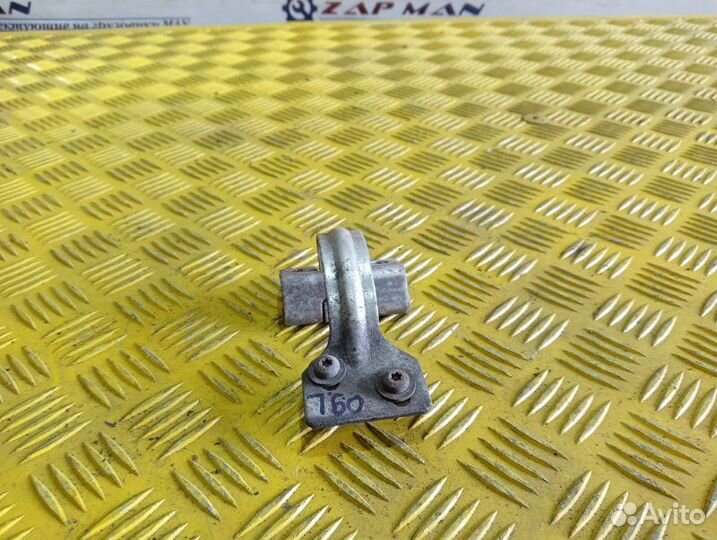 Петля крышки бардачка Man Tgl Tgm Tga Tgs Tgx