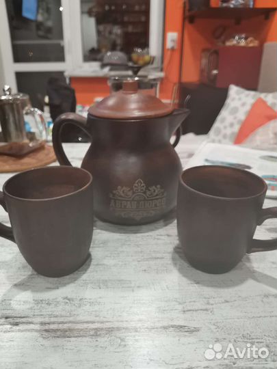 Глиняный набор и другая посуда листайте