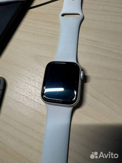 Apple Watch SE (1-го поколения)
