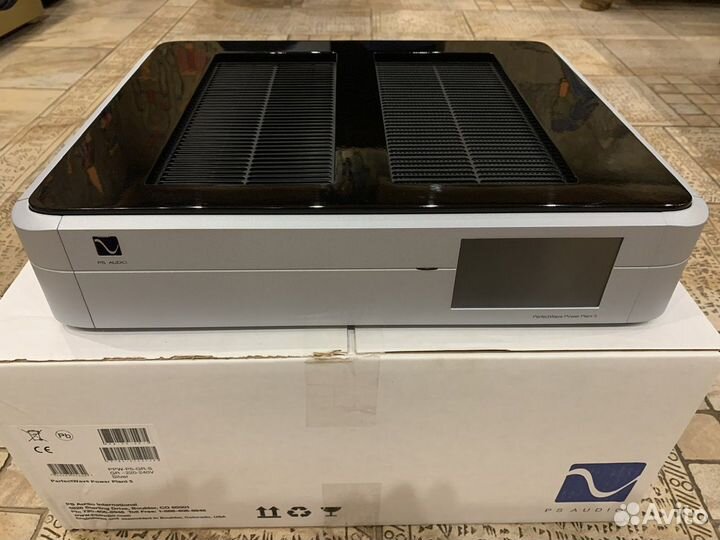 PS Audio PerfectWave P5 Power Plant регенератор