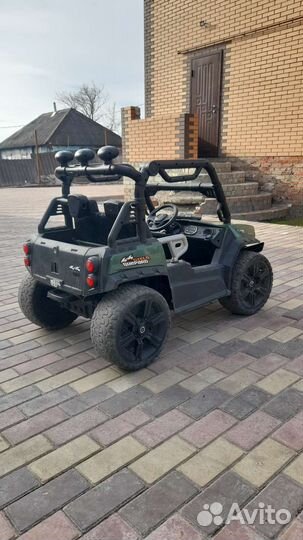 Детский электромобиль