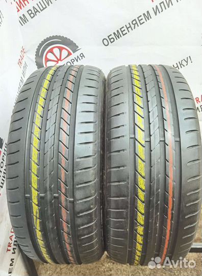 Goodyear EfficientGrip 235/45 R19 95V