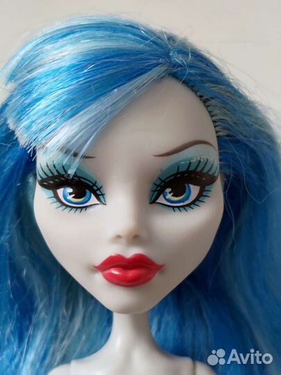 Monster High кукла Гулия Йелпс