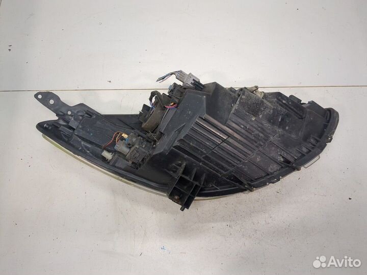 Фара (передняя) левая Mazda 2