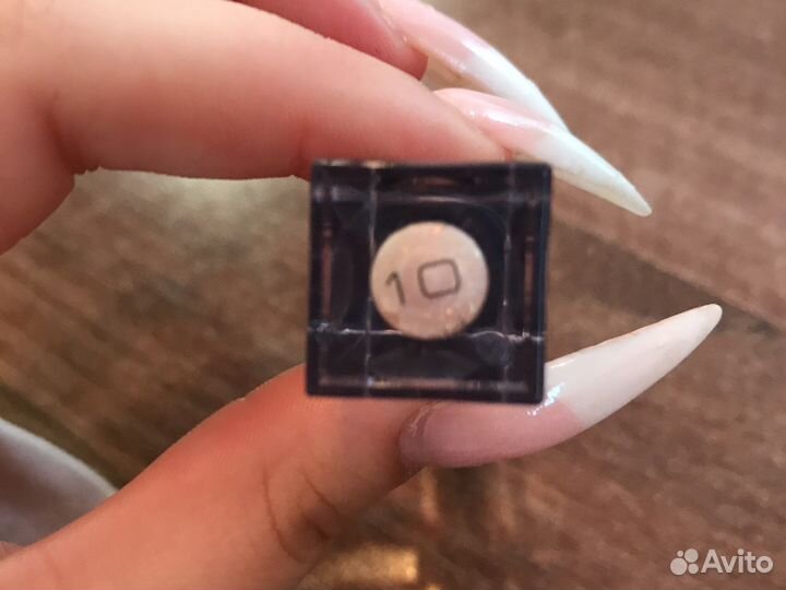 Блеск для губ stellary