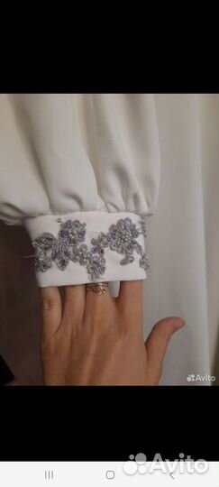 Платье на никах