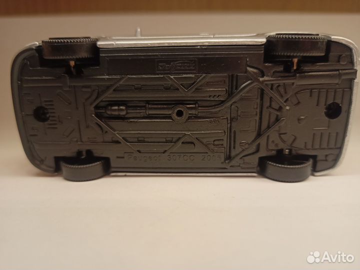 Модель Peugeot 307 cc 1:43