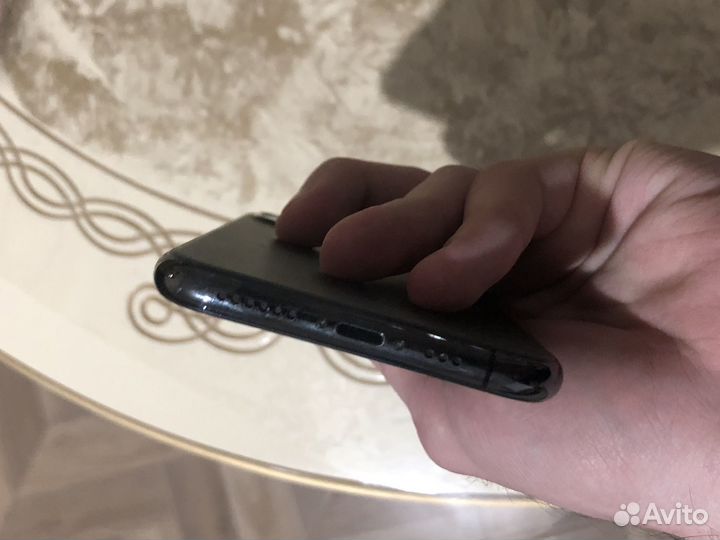 iPhone 11 Pro, 64 ГБ