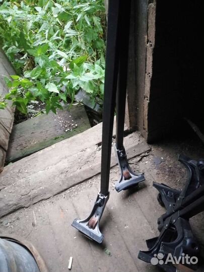 Багажник на крышу thule