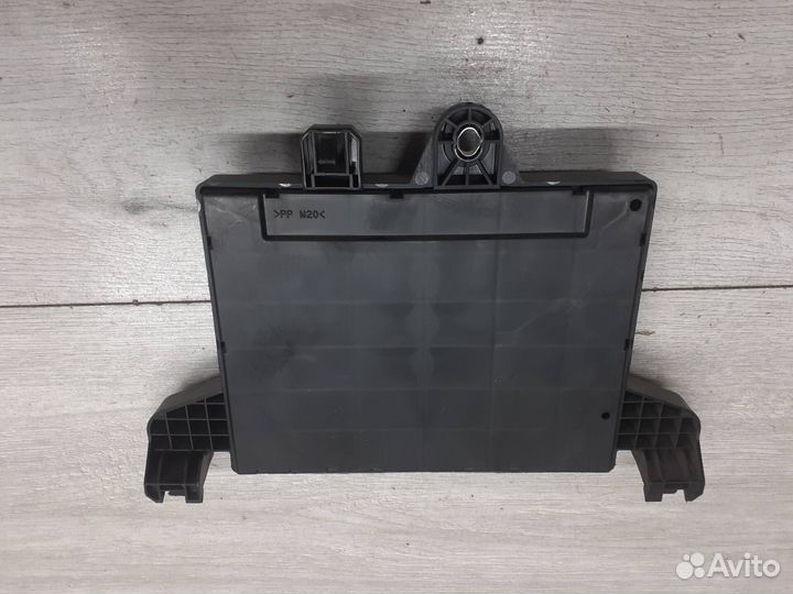 Блок предохранителей Opel Astra J / Zafira C