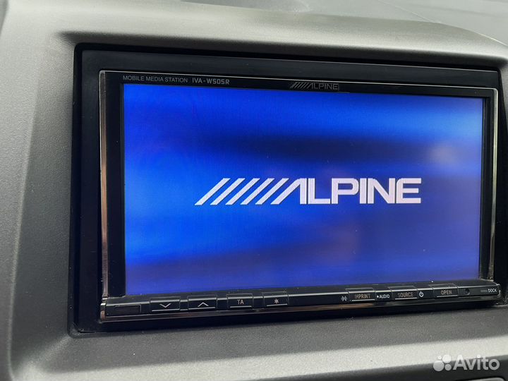 Магинтола Alpine 2-din, IVA W505R