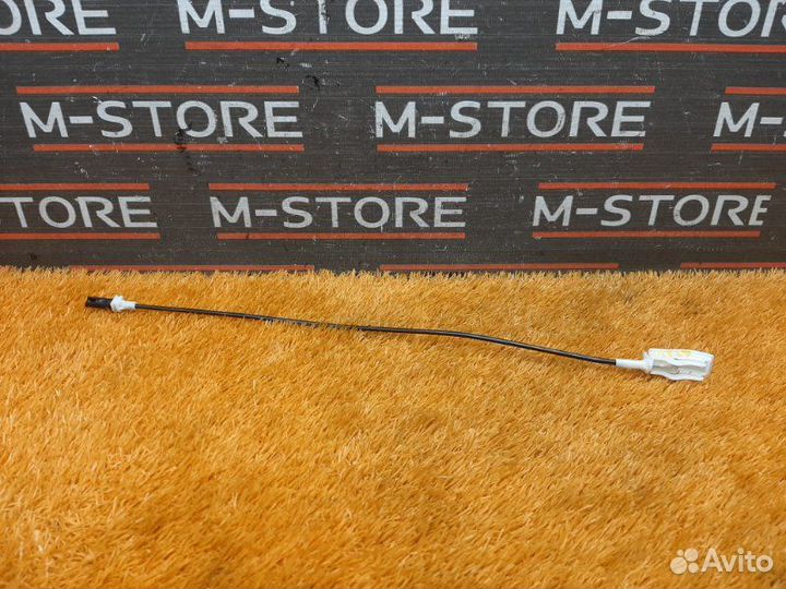 Трос замка двери передний левый Bmw 3-Series E46