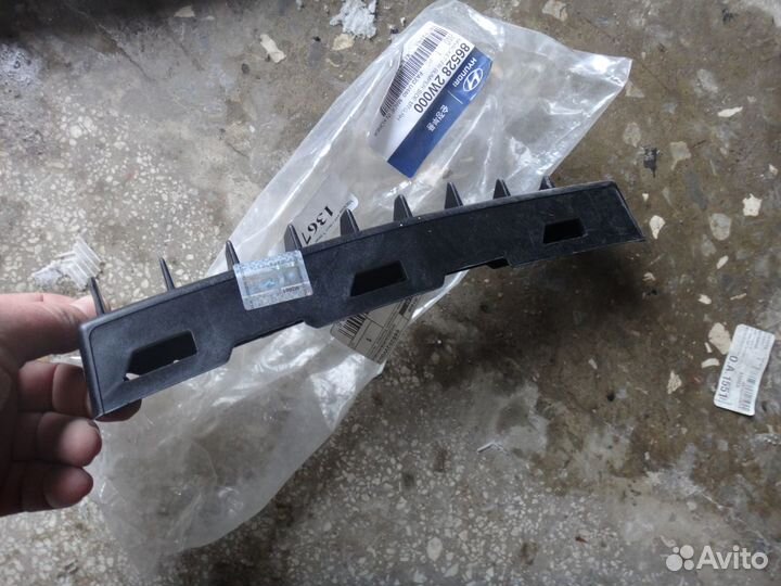 Санта фе крепление бампера правое Santa Fe 12-19