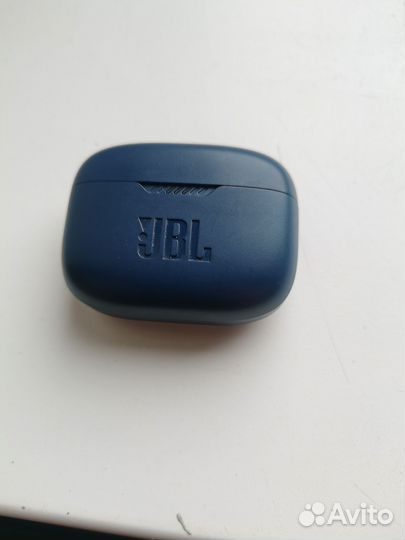 Кейс для наушников Jbl 130NC