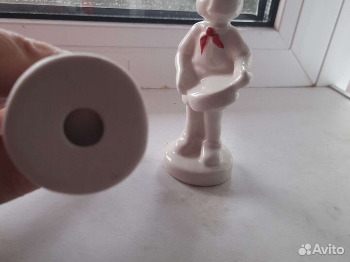 Статуэтки фарфор,пионеры