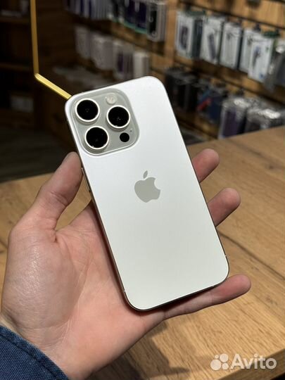 iPhone 15 Pro, 256 ГБ