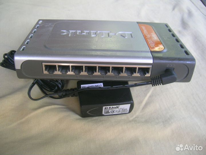 D-Link des-1008d