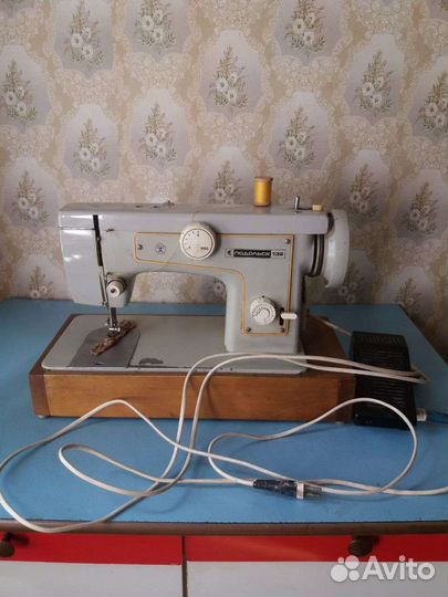 Швейная машина Подольск 132
