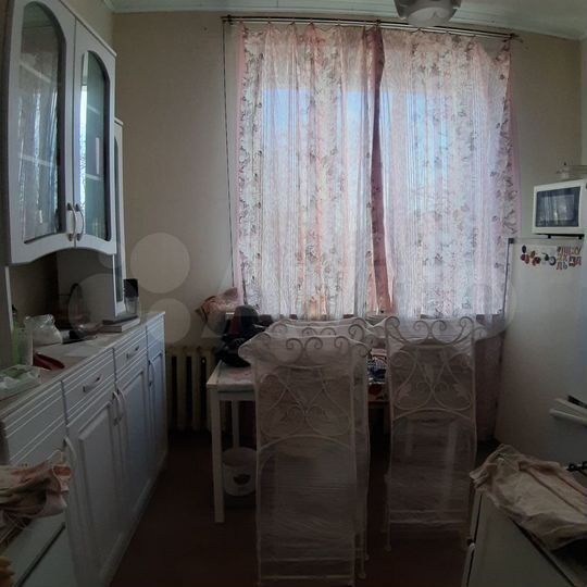 2-к. квартира, 57 м², 1/4 эт.