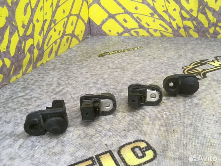 Концевой выключатель Концевик Субару Импреза G12