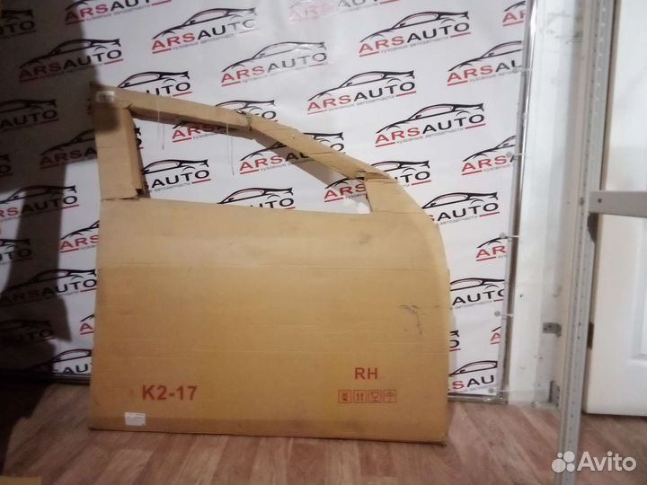 Дверь передняя правая KIA RIO 4, 76004H0000