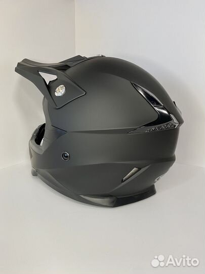 Кроссовый шлем новый