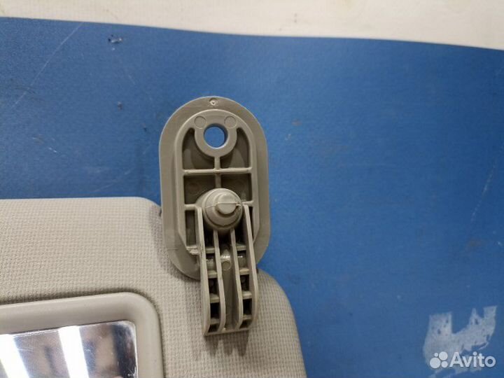 Козырек солнцезащитный передний правый Kia Picanto