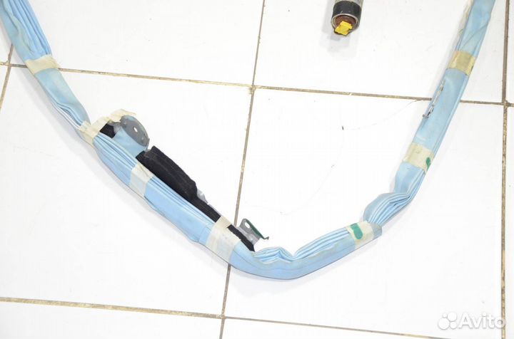 Шторка безопасности правая Lexus Ls430 UCF30 3uzfe