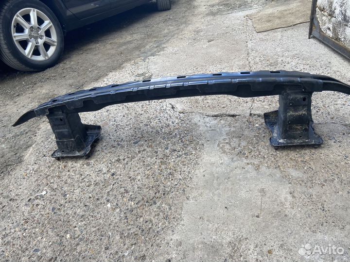 Услитель бампера задний Mercedes- Benz ML 166