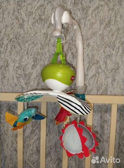 Мобиль на кроватку tiny love