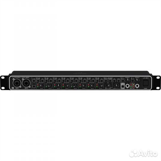 Внешняя звуковая карта с USB Behringer UMC1820