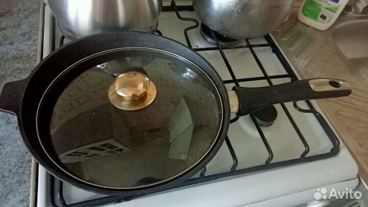 Чугунная сковорода